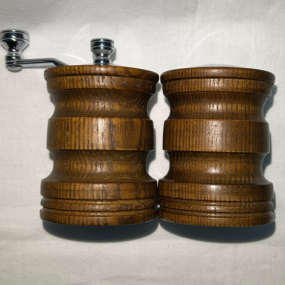Vintage Olde Thompson Walnut Salt Shaker Pepper Grinder Mill Stainless 3.5" tall